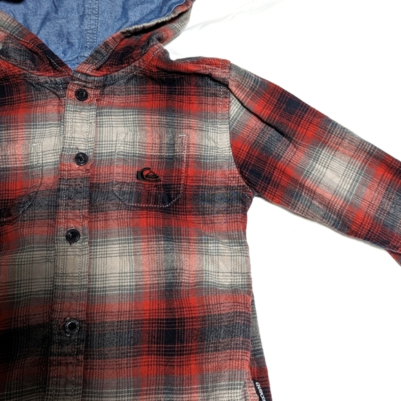 🐣 3 for $15 | Quiksilver Flannel Button Down - Picture 3 of 5